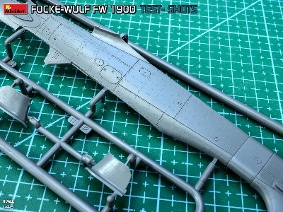 Focke Wulf Fw-190 D-9 - Mimetall Production Jagdgeschwader 301  (Basic Kit) - zdjęcie 18