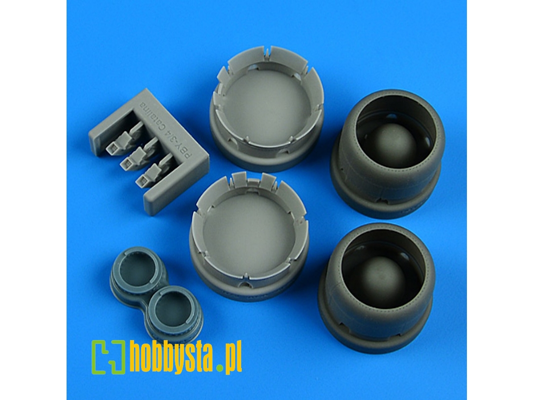 Consolidated Pby-3 / Pby-4 Catalina - Correct Cowlings Opened Flaps (For Academy / Hobby 2000 Kits) - zdjęcie 1