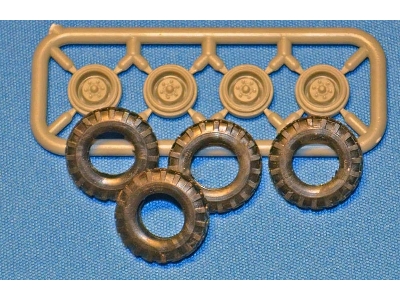 V-100 With Xm-174 Automatic Grenade Launcher - zdjęcie 2