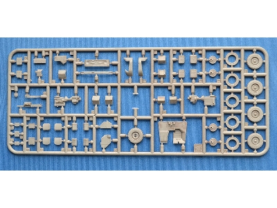 Unimog S 404 Krankenwagen - zdjęcie 6