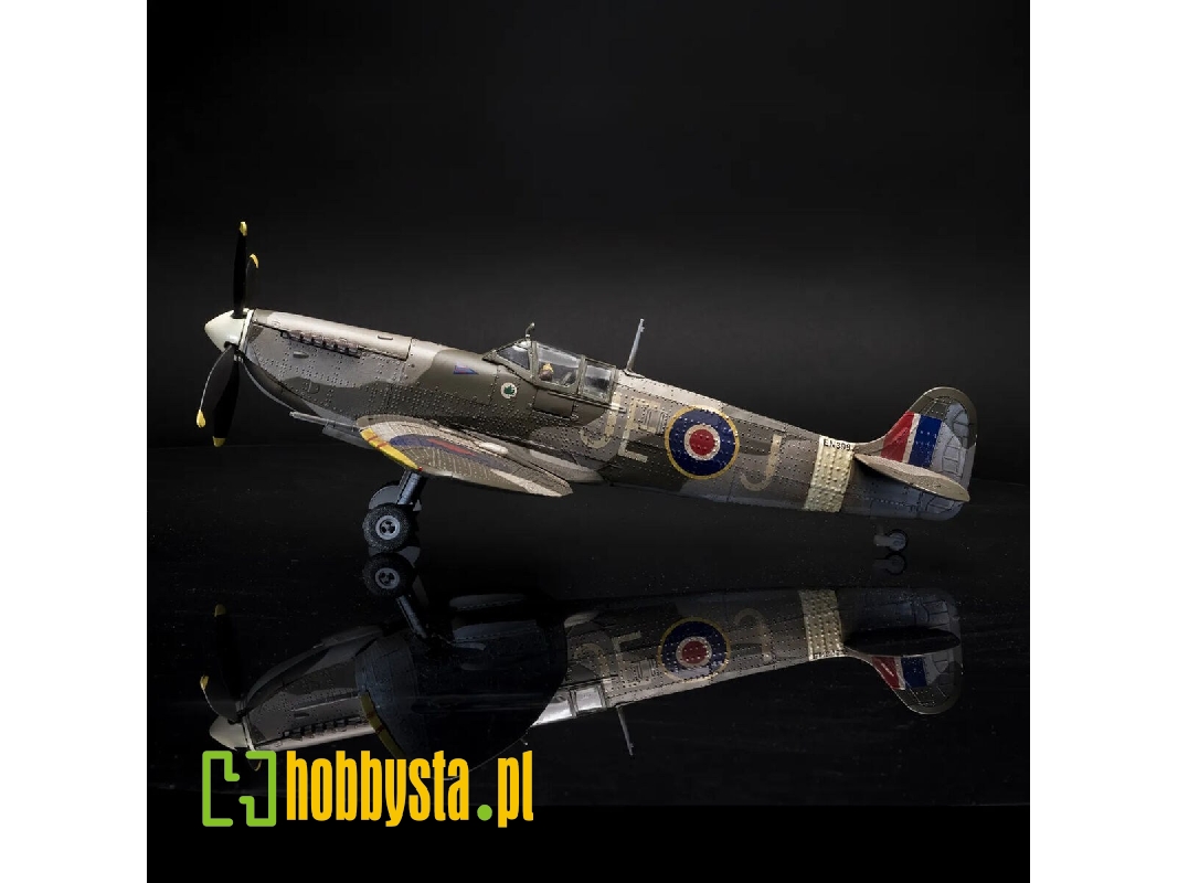 Supermarine Spitfire Mk Ixc En398 - zdjęcie 1