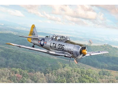 T-6 G Texan - zdjęcie 1