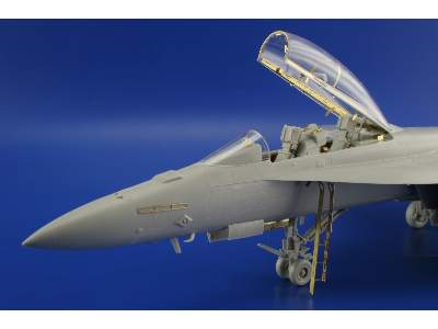  F/ A-18F exterior 1/48 - Hasegawa - blaszki - zdjęcie 6