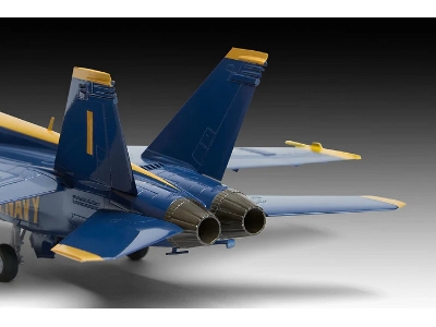 Boeing F/A-18 E Super Hornet & Grumman F6f-5 Hellcat - Blue Angels 80 Years - zdjęcie 4