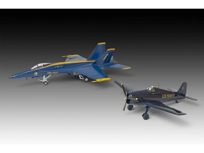 Boeing F/A-18 E Super Hornet & Grumman F6f-5 Hellcat - Blue Angels 80 Years - zdjęcie 10