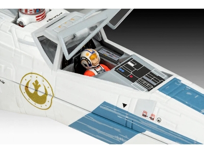 Star Wars New Republic X-wing Fighter - zdjęcie 13