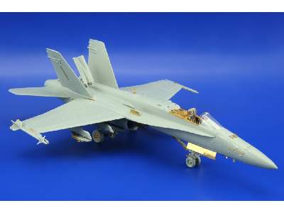  F/ A-18C S. A. 1/72 - Academy Minicraft - blaszki - zdjęcie 5