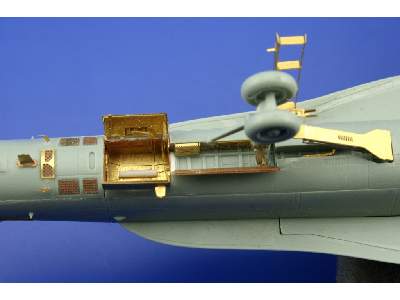  F/ A-18C S. A. 1/72 - Academy Minicraft - blaszki - zdjęcie 17