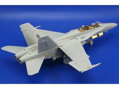  F/ A-18D exterior 1/48 - Hobby Boss - blaszki - zdjęcie 6