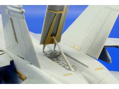  F/ A-18D exterior 1/48 - Hobby Boss - blaszki - zdjęcie 10