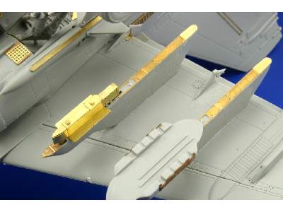  F/ A-18D exterior 1/48 - Hobby Boss - blaszki - zdjęcie 18