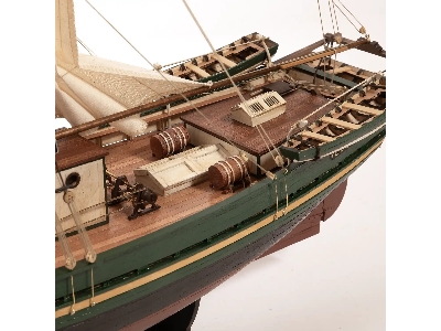 Gjøa Model Ship: Amundsen's Arctic Vessel - zdjęcie 9