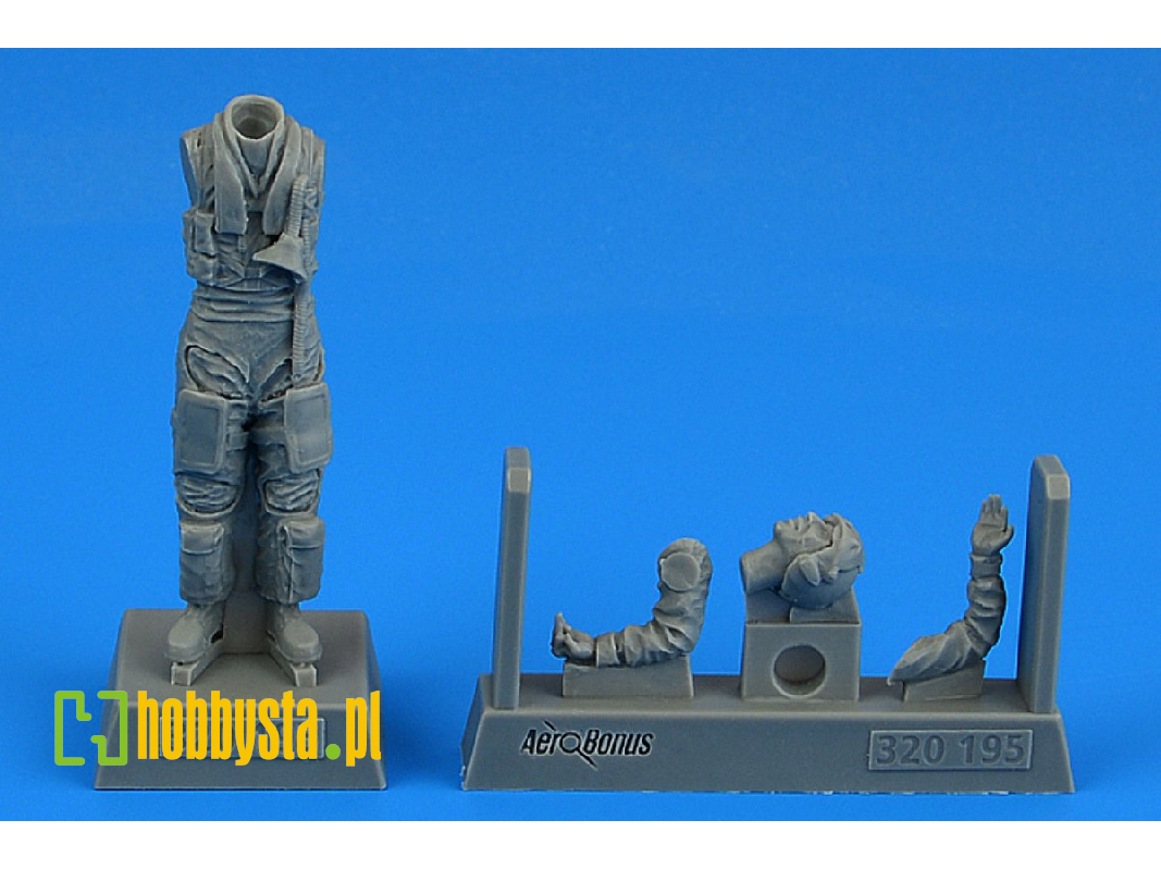 Modern Nato Fighter Pilot (1 Figure) - zdjęcie 1