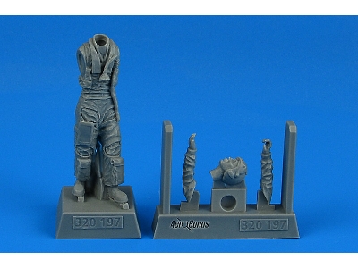 Modern Nato Fighter Pilot (1 Figure) - zdjęcie 1