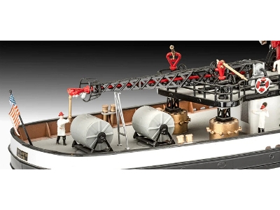 The Firefighter - Harbor Fire Boat (Revell Classics) - zdjęcie 8