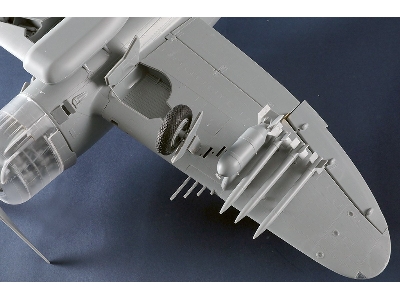 Republic P-47 D Thunderbolt Razorback - zdjęcie 4