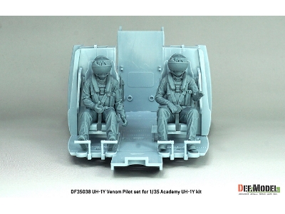 Usmc Uh-1y Venom - 3d-printed Pilot Set (2 Figures / For Academy Kits) - zdjęcie 2