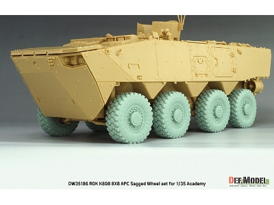 Rok K808 8x8 Apc - Sagged Wheel Set Michelin Xzl (For Academy Kits) - zdjęcie 2