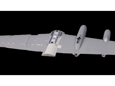Ilyushin Il-18, Il-20 And Il-38 - Hatches And Exterior Panels (Amodel) - zdjęcie 10