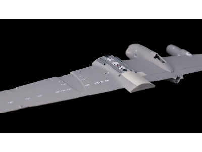 Ilyushin Il-18, Il-20 And Il-38 - Hatches And Exterior Panels (Amodel) - zdjęcie 11