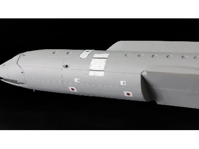 Ilyushin Il-18, Il-20 And Il-38 - Hatches And Exterior Panels (Amodel) - zdjęcie 14