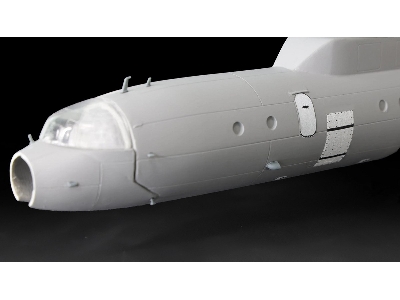Ilyushin Il-18, Il-20 And Il-38 - Hatches And Exterior Panels (Amodel) - zdjęcie 16