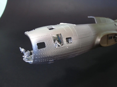 Boeing B-17 F Flying Fortress - Bombardier Cockpit Interior Set (3d-printed / For Monogram Kits) - zdjęcie 7