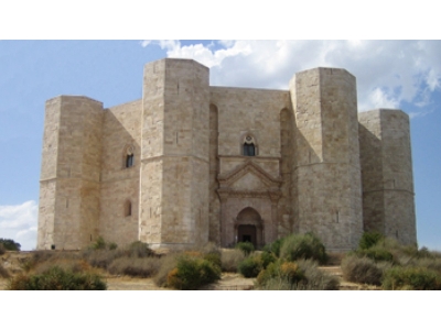 Zamek Castel Del Monte - zdjęcie 3