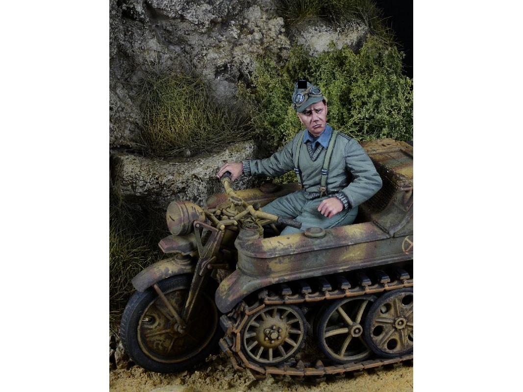 German Waffen Ss Prinz Eugen Mountain Division Kettenkrad Driver 1942-1945 (1 Figure) - zdjęcie 1