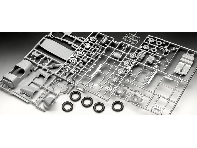 Aston Martin Ulster - Starter Kit (Revell Classics) - zdjęcie 8