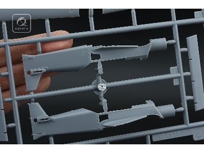 Sukhoi Su-31 Model Kit - zdjęcie 10
