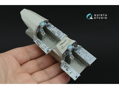 Eurofighter Typhoon Twin-seater (Powered-up Displays) - 3d-printed & Coloured Interior (For Trumpeter Kits / Small Version) - zd