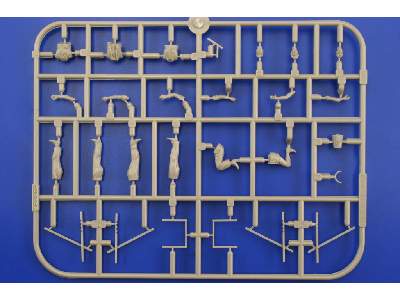  LUFTWAFFE FIGHTER CREW 1944 1/48 - figurki - zdjęcie 4