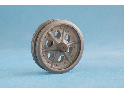 Sd.Kfz. 251 - Corrected Road Wheels 14 Complete Wheels (For Das Werk Kits) - zdjęcie 8