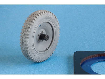 Sd.Kfz. 250 Uncommon Off-road 2 Front Wheels (For Das Werk Kits) - zdjęcie 2