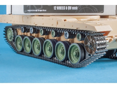 Olifant Corrected Road Wheels - 12 Wheels & Qw Mask (For Hobby Boss Kits) - zdjęcie 2