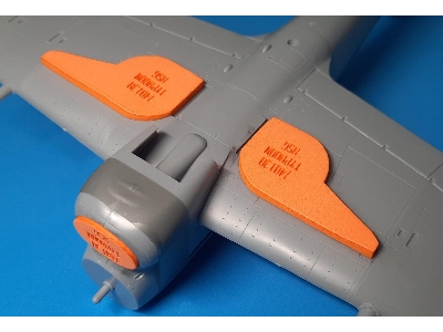 Hawker Typhoon - Wheel Bay Plugs (For Hasegawa And Hobby 2000 Kits) - zdjęcie 3