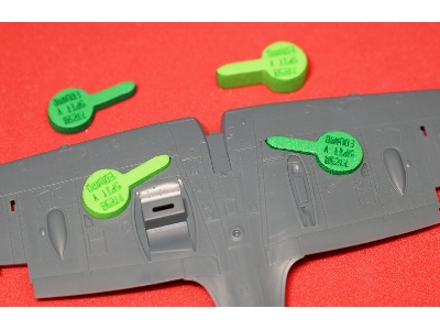 Supermarine Spitfire Mk.V - Wheel Bay Plugs (For Eduard Kits) - zdjęcie 2