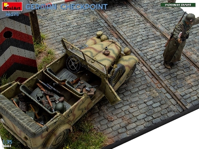 German Checkpoint - 3t Cargo Truck 3,6-36s & Kfz.1 Type 170vk With Feldgendarmerie (Big Set) - zdjęcie 3