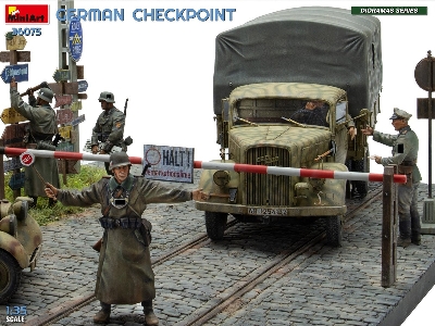German Checkpoint - 3t Cargo Truck 3,6-36s & Kfz.1 Type 170vk With Feldgendarmerie (Big Set) - zdjęcie 6