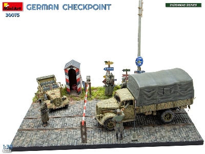 German Checkpoint - 3t Cargo Truck 3,6-36s & Kfz.1 Type 170vk With Feldgendarmerie (Big Set) - zdjęcie 10