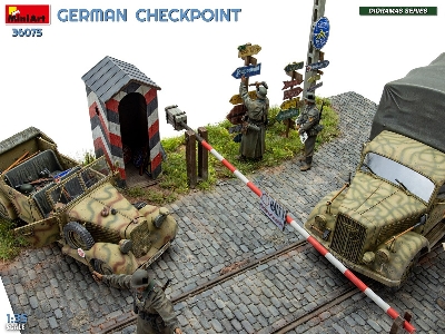 German Checkpoint - 3t Cargo Truck 3,6-36s & Kfz.1 Type 170vk With Feldgendarmerie (Big Set) - zdjęcie 12