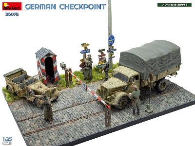 German Checkpoint - 3t Cargo Truck 3,6-36s & Kfz.1 Type 170vk With Feldgendarmerie (Big Set) - zdjęcie 62