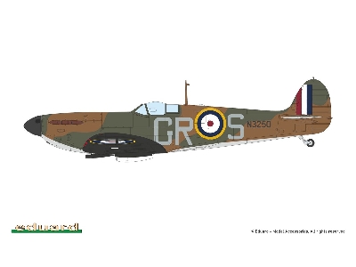 Supermarine Spitfire Mk.Ia (Profipack) - zdjęcie 2
