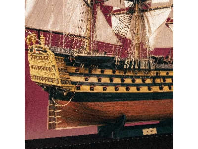 HMS Victory - Wooden Model Kit - zdjęcie 2