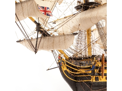 HMS Victory - Wooden Model Kit - zdjęcie 4