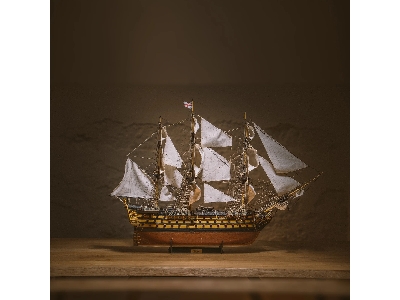 HMS Victory - Wooden Model Kit - zdjęcie 8