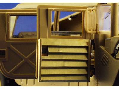  M-113A2 Desert I. F.F. /C. I.F.  i. d. panels 1/35 - Tamiya - b - zdjęcie 4