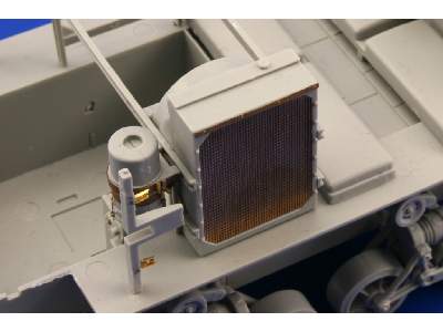  M-4 Tractor engine and mesh 1/35 - Hobby Boss - blaszki - zdjęcie 2