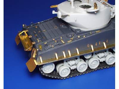  M-4A3E8 Sherman 1/35 - Dragon - blaszki - zdjęcie 6